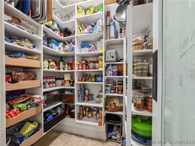 $599,500 | 172 Highland Parkway, Camdenton, MO 65020