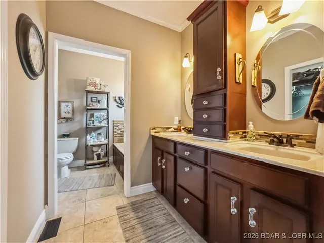 $599,500 | 172 Highland Parkway, Camdenton, MO 65020