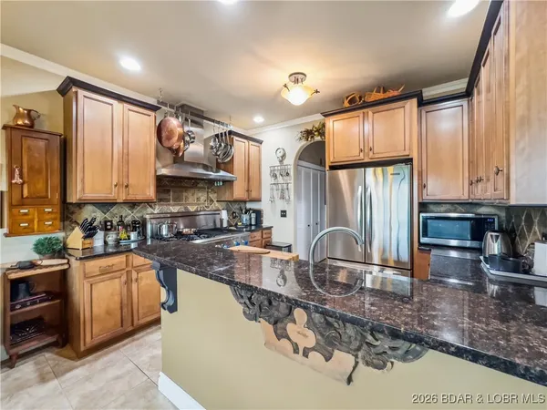 $599,500 | 172 Highland Parkway, Camdenton, MO 65020