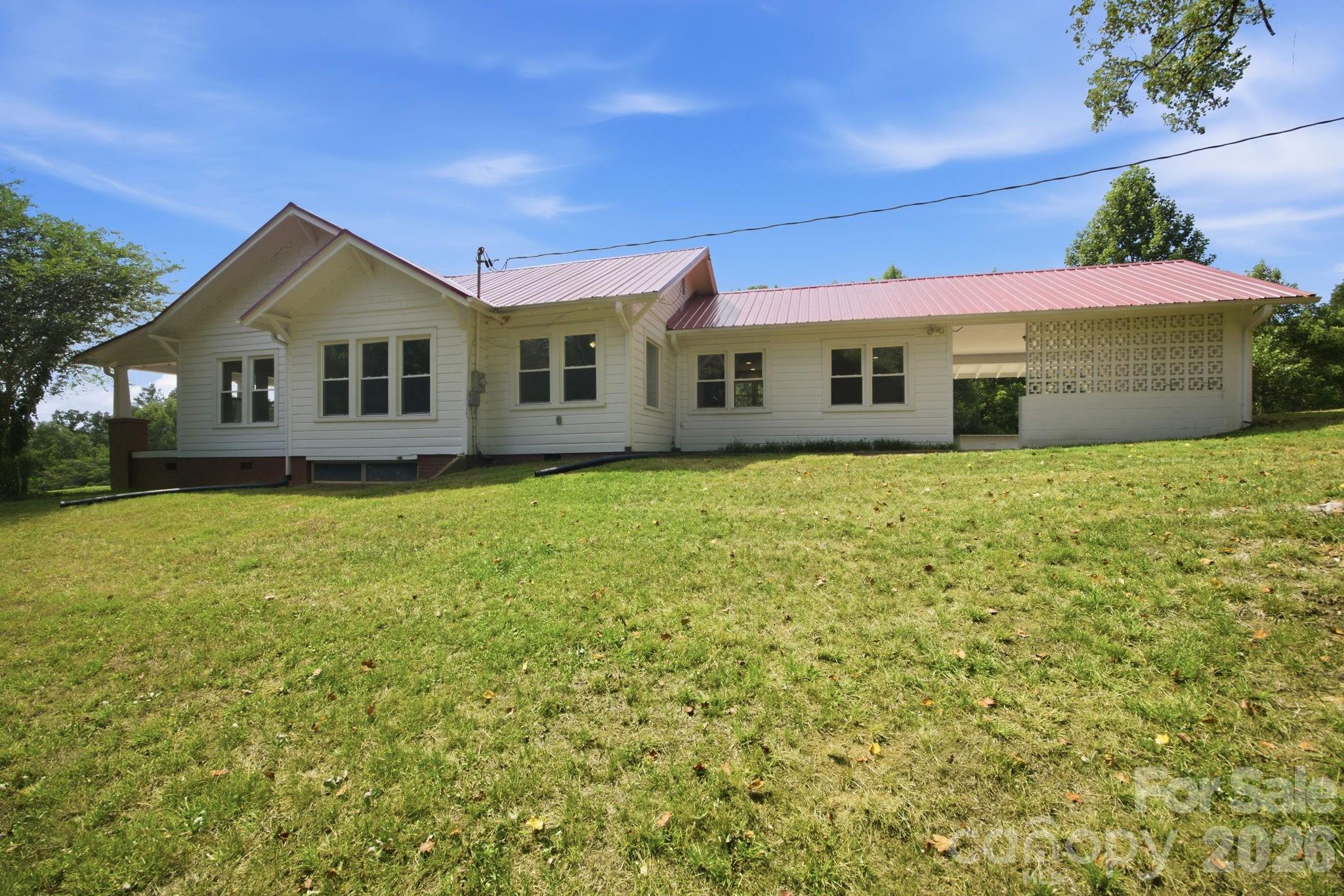 661 Lenoir Road Morganton, NC 28655 - Photo 16 of 48