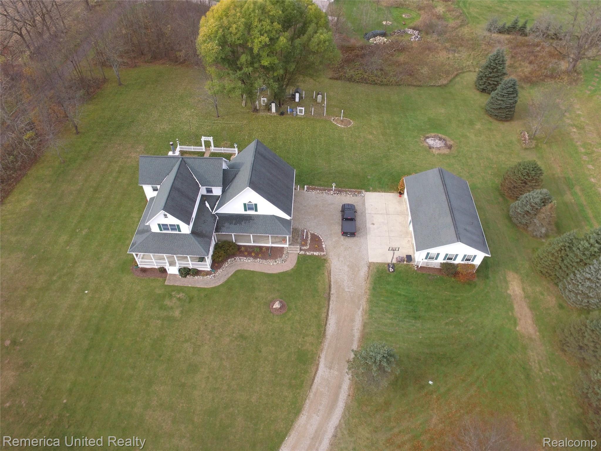 3851 Argentine Road Howell, MI 48855 - Photo 3 of 73 IMG_1299.JPG