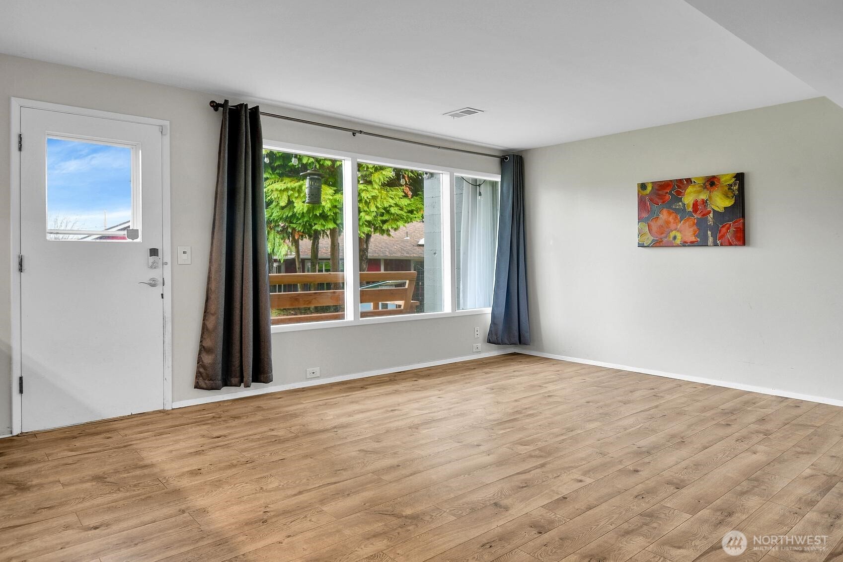 8240 South 114th Street Seattle, WA 98178 - Photo 12 of 24