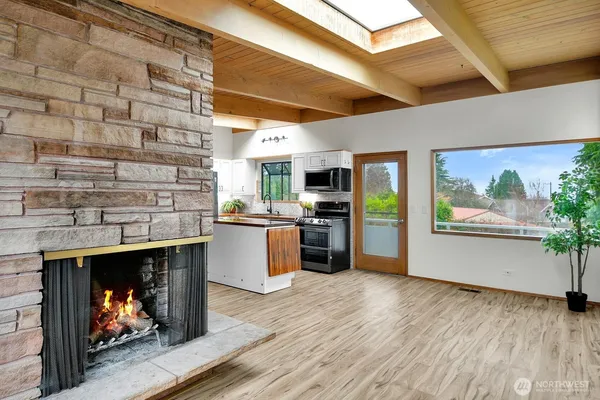 $3,200 | 8240 South 114th Street, Seattle, WA 98178