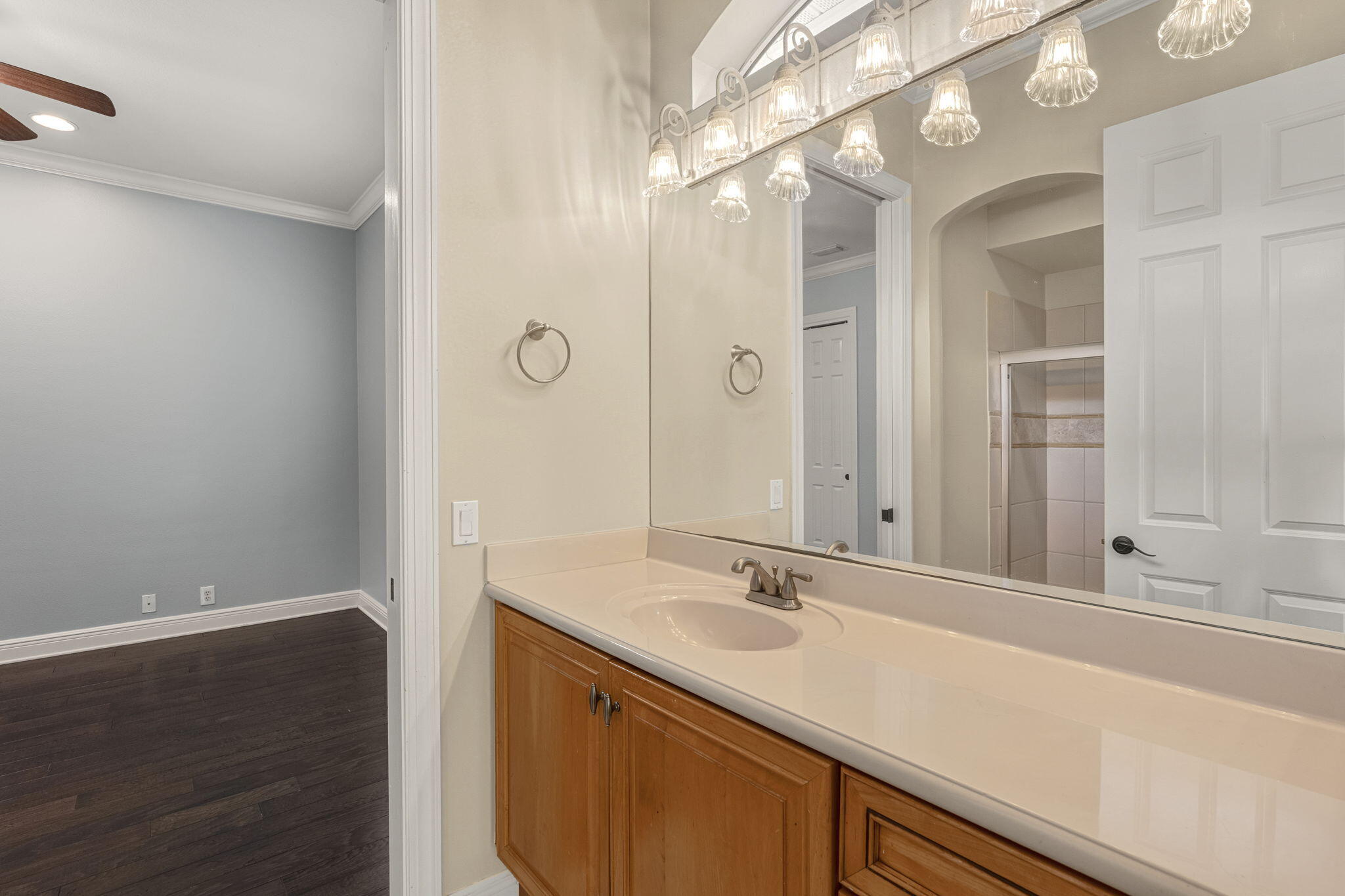 4327 Stonebridge Road Destin, FL 32541 - Photo 33 of 51 a bathroom with a sink and a mirror
