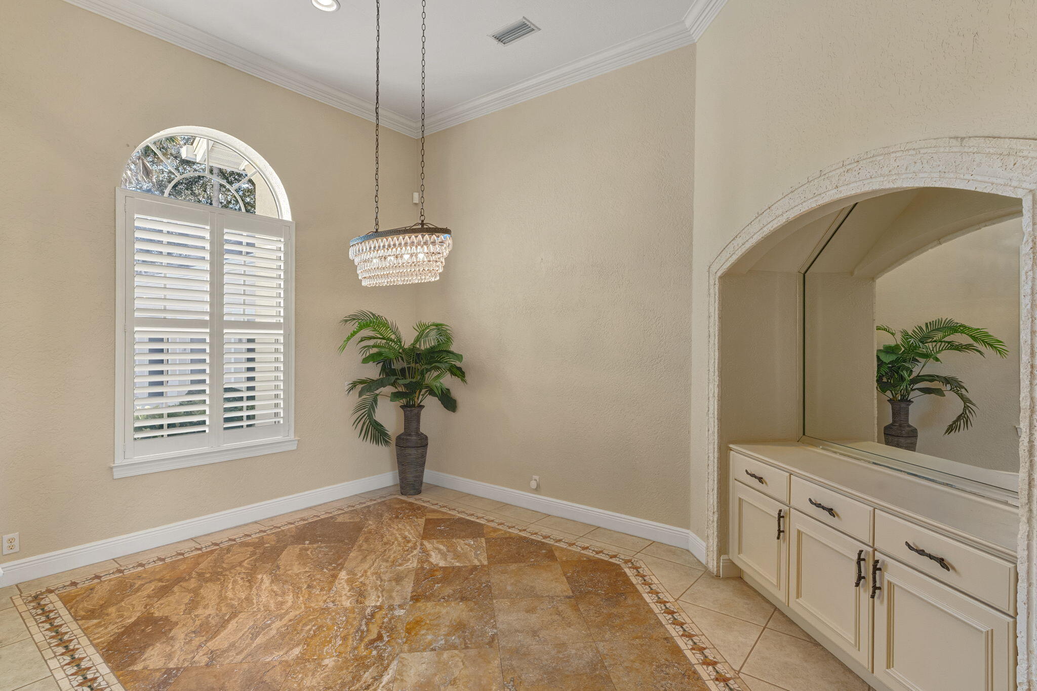 4327 Stonebridge Road Destin, FL 32541 - Photo 8 of 51 a view of entryway with kitchen