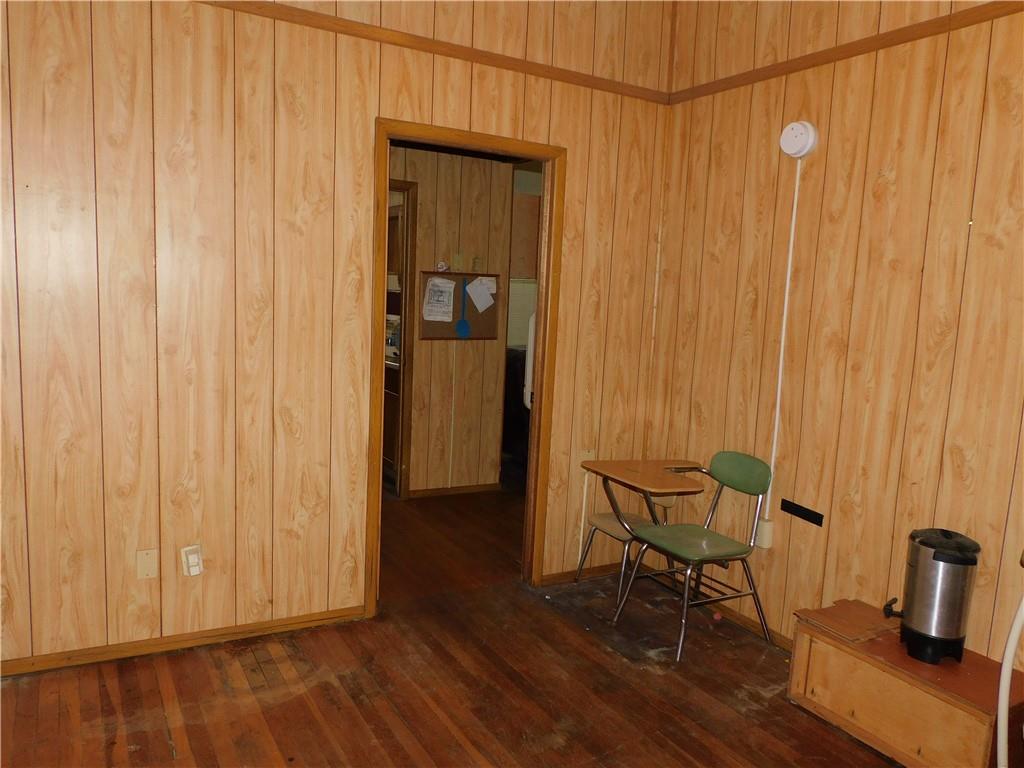 180 East Street Rosedale, IN 47874 - Photo 11 of 16