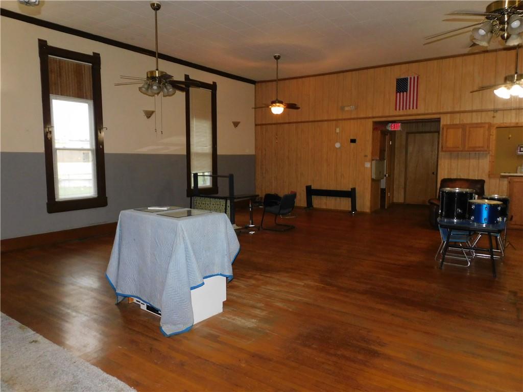 180 East Street Rosedale, IN 47874 - Photo 5 of 16
