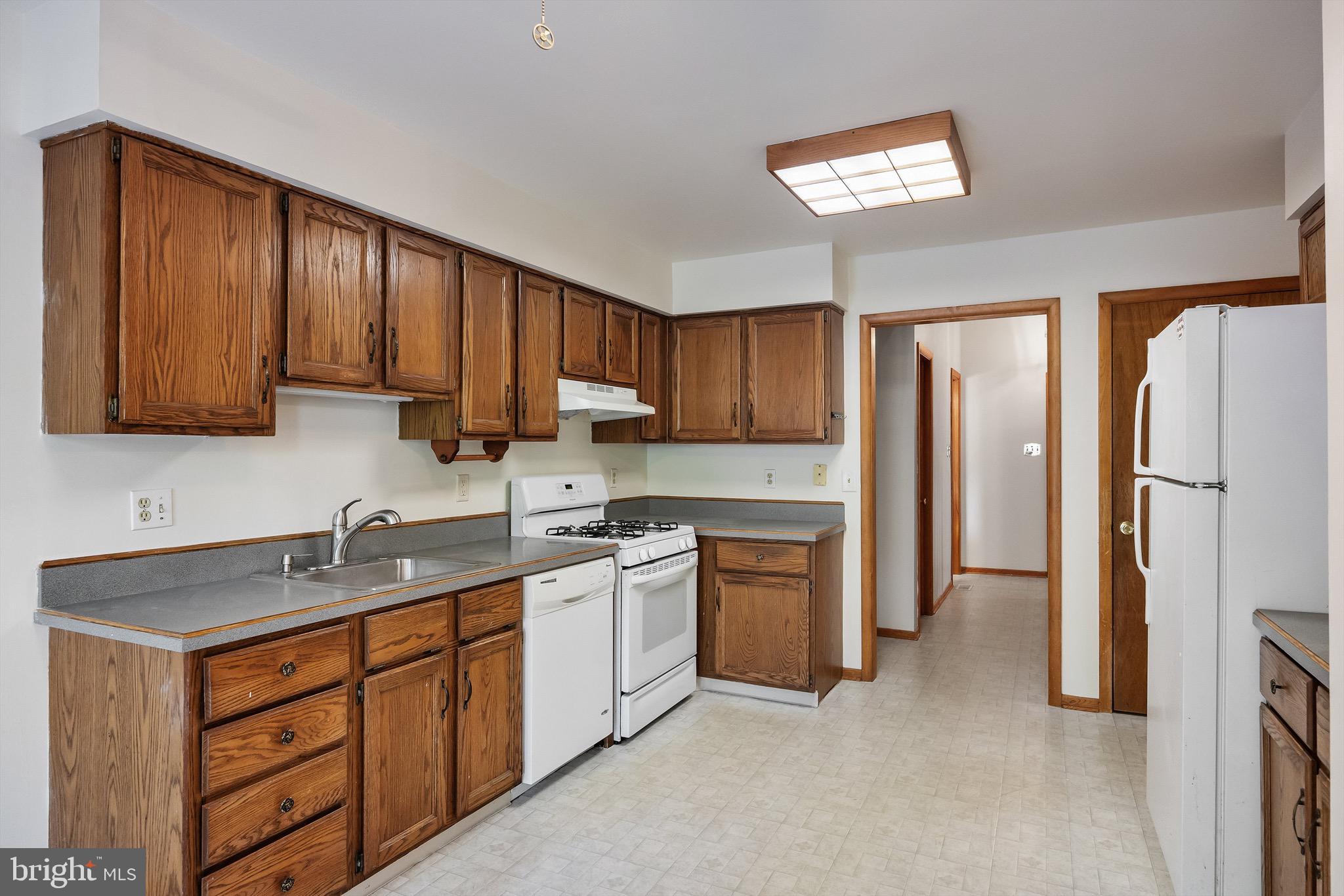 479 Atsion Road Shamong, NJ 08088 - Photo 9 of 26 Gallery Image 9