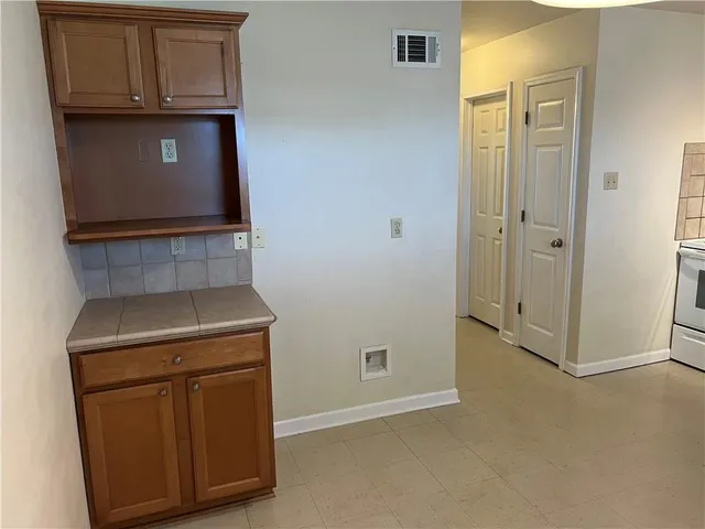 $1,100 | 316 Plantation Drive, Unit 4, Chalmette, LA 70043