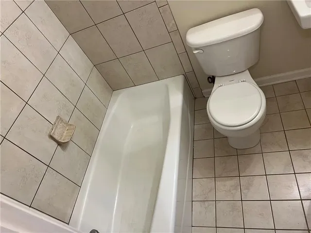 $1,100 | 316 Plantation Drive, Unit 4, Chalmette, LA 70043