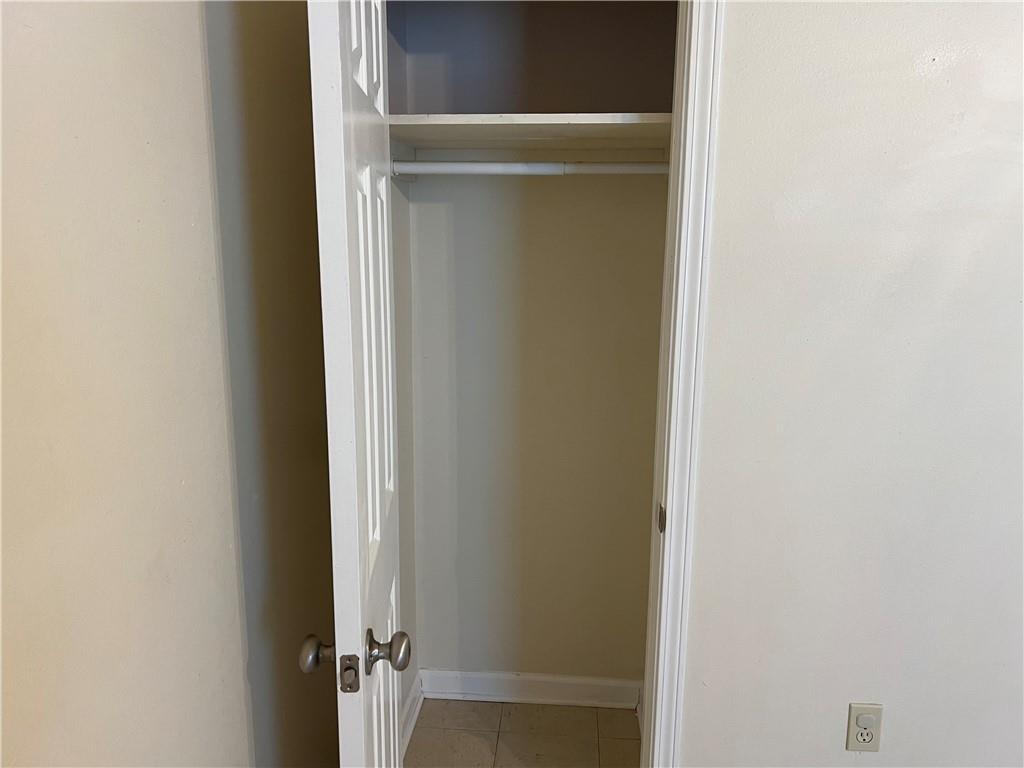 316 Plantation Drive, Unit 4 Chalmette, LA 70043 - Photo 5 of 28