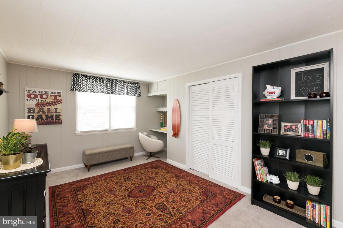 912 Lynvue Road Linthicum Heights, MD 21090 - Photo 16 of 27 Bedroom