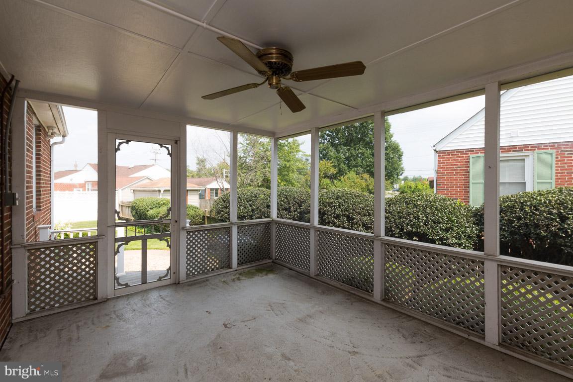 912 Lynvue Road Linthicum Heights, MD 21090 - Photo 4 of 27 Screened in Side Patio for Outside Entertaining