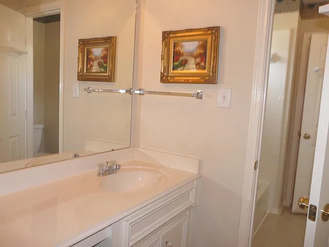 $3,000 | 3216 Shadowwalk Drive, Houston, TX 77082