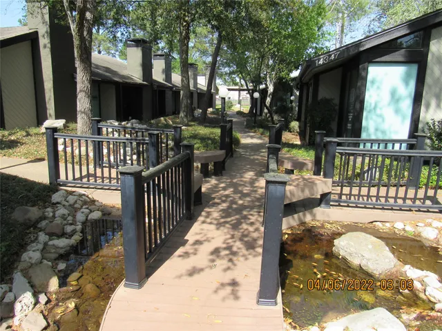 $875 | 14351 Torrey Chase Boulevard, Unit C, Houston, TX 77014