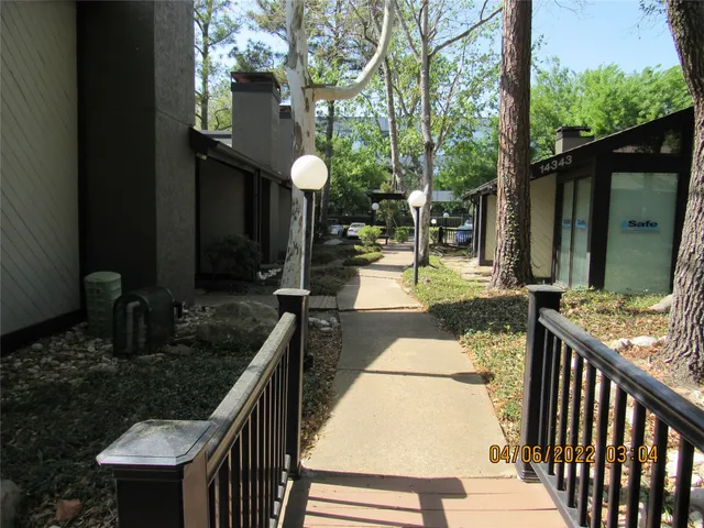 $875 | 14351 Torrey Chase Boulevard, Unit C, Houston, TX 77014