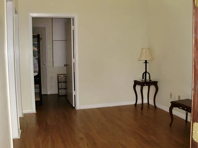 $875 | 14351 Torrey Chase Boulevard, Unit C, Houston, TX 77014