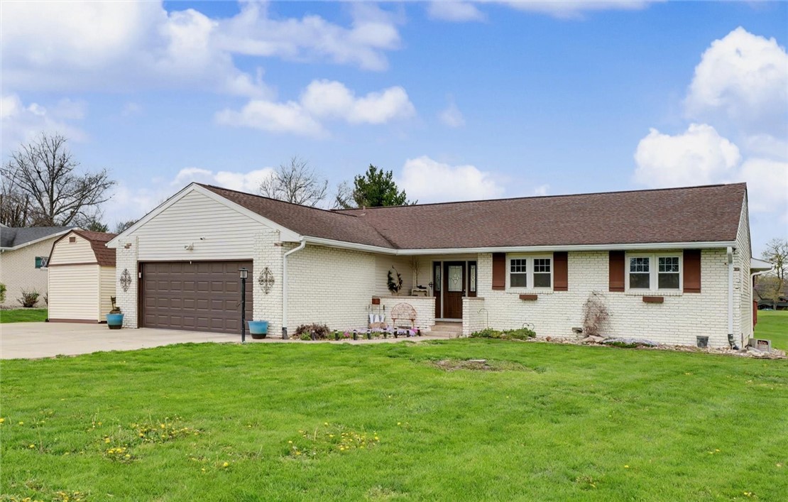 1708 Oakmont Drive Decatur, IL 62521 - Photo 4 of 39