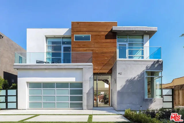 $14,000 | 912 North Crescent Heights Boulevard, Los Angeles, CA 90046