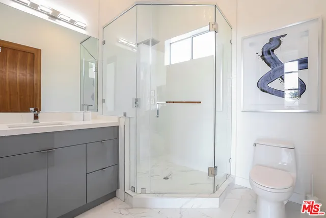 $14,000 | 912 North Crescent Heights Boulevard, Los Angeles, CA 90046