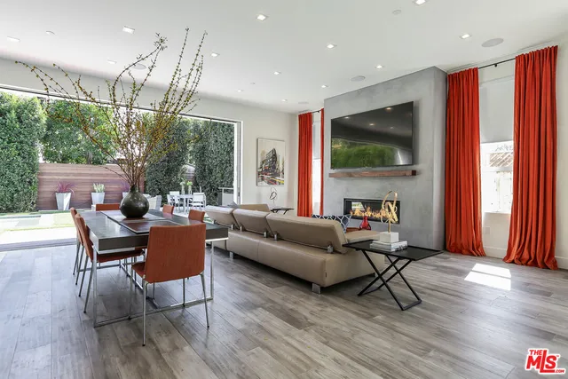 $14,000 | 912 North Crescent Heights Boulevard, Los Angeles, CA 90046