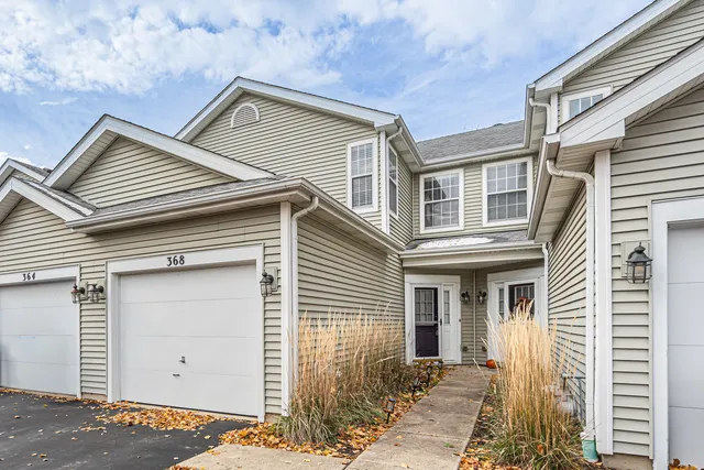 $2,300 | 368 Glen Byrn Court, Schaumburg, IL 60107