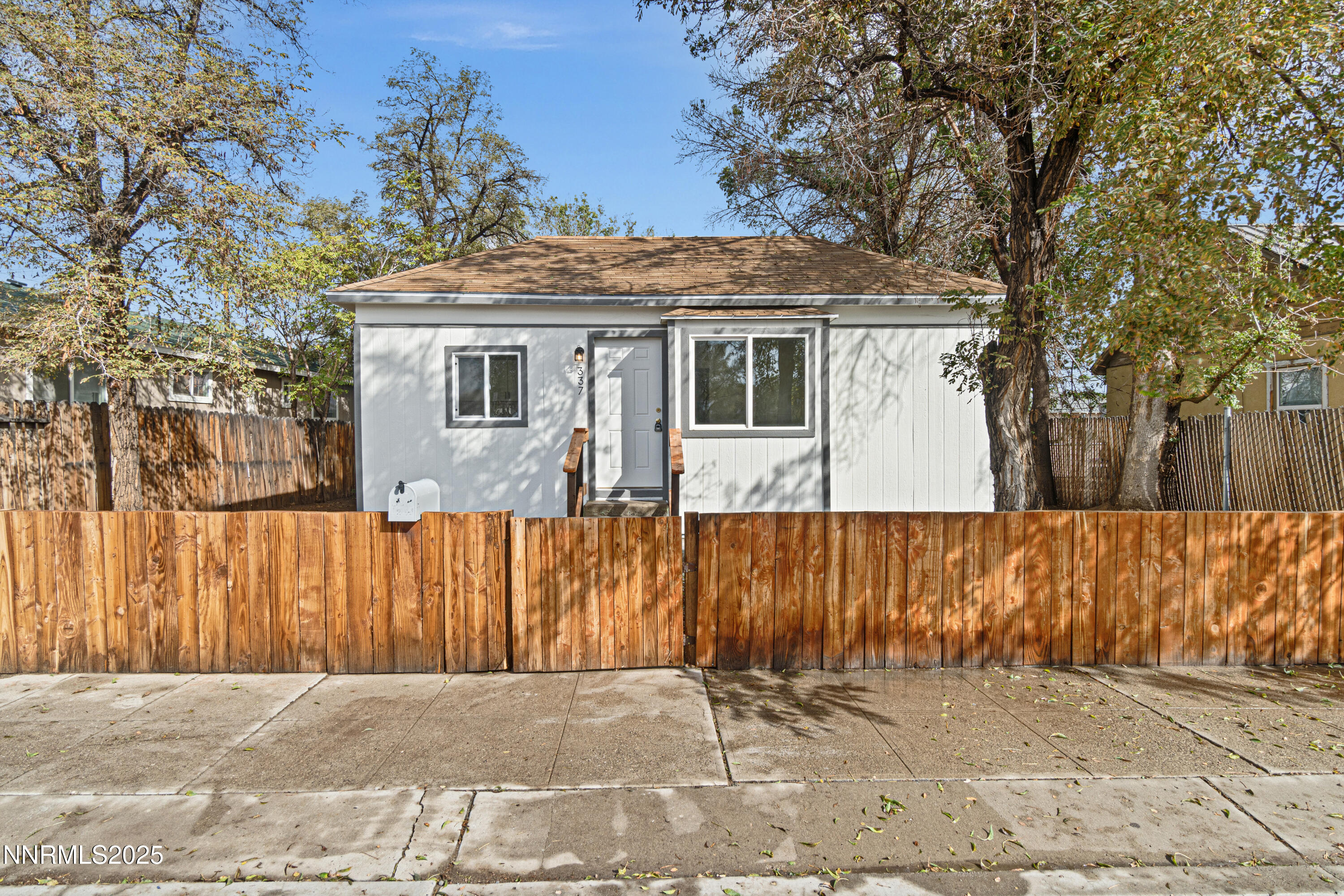 337 Court Street Fallon, NV 89406 - Photo 1 of 21 DSC06890