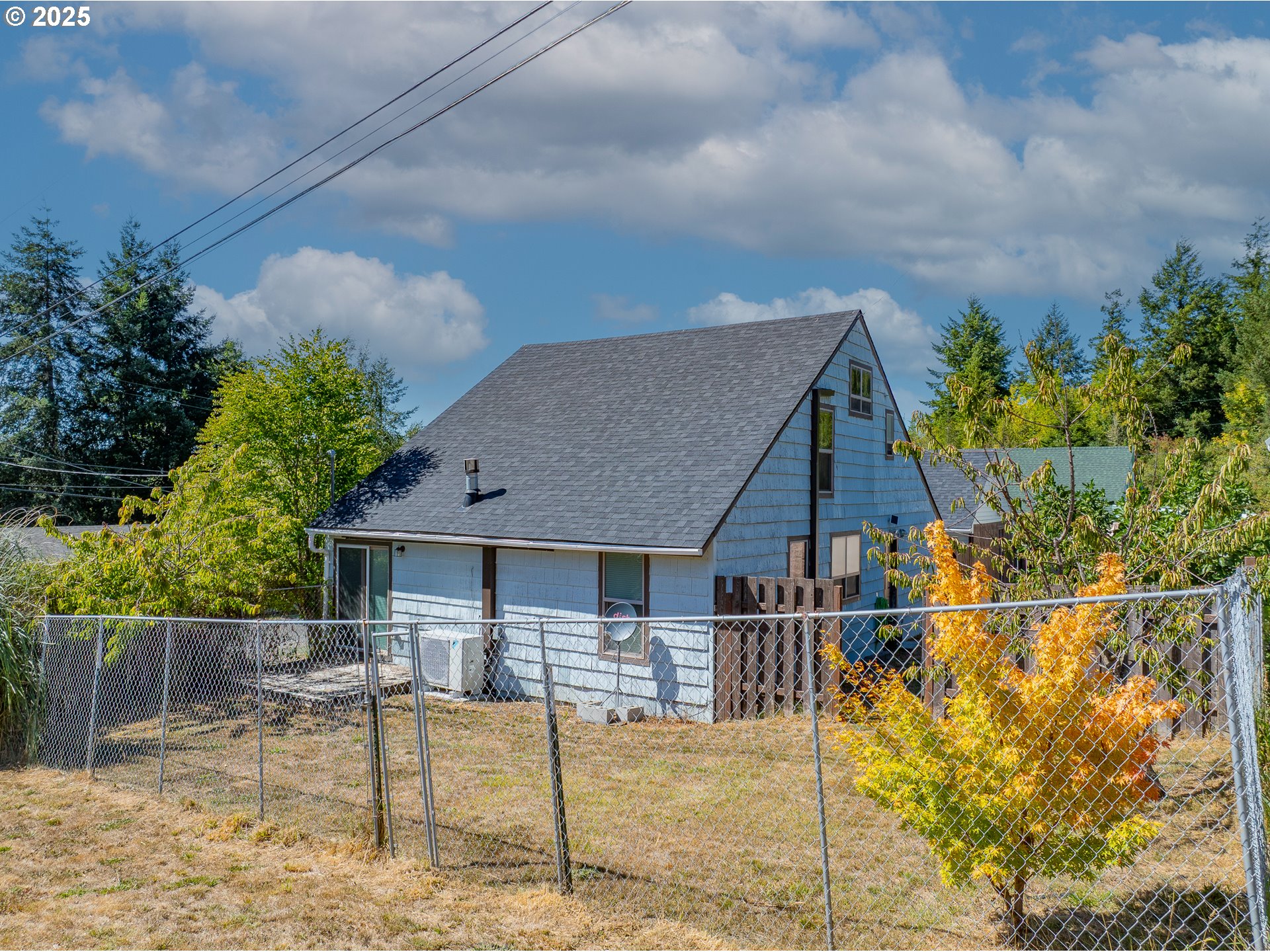 1753 20th Street Myrtle Point, OR 97458 - Photo 36 of 44 a house view with a garden space