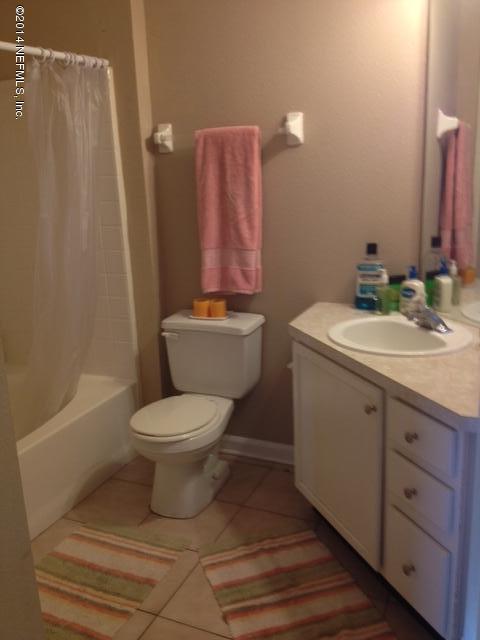 10550 Baymeadows Road, Unit 727 Jacksonville, FL 32256 - Photo 10 of 12 master bath