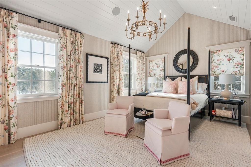 34 Brewster Road Nantucket, MA 02554 - Photo 13 of 37