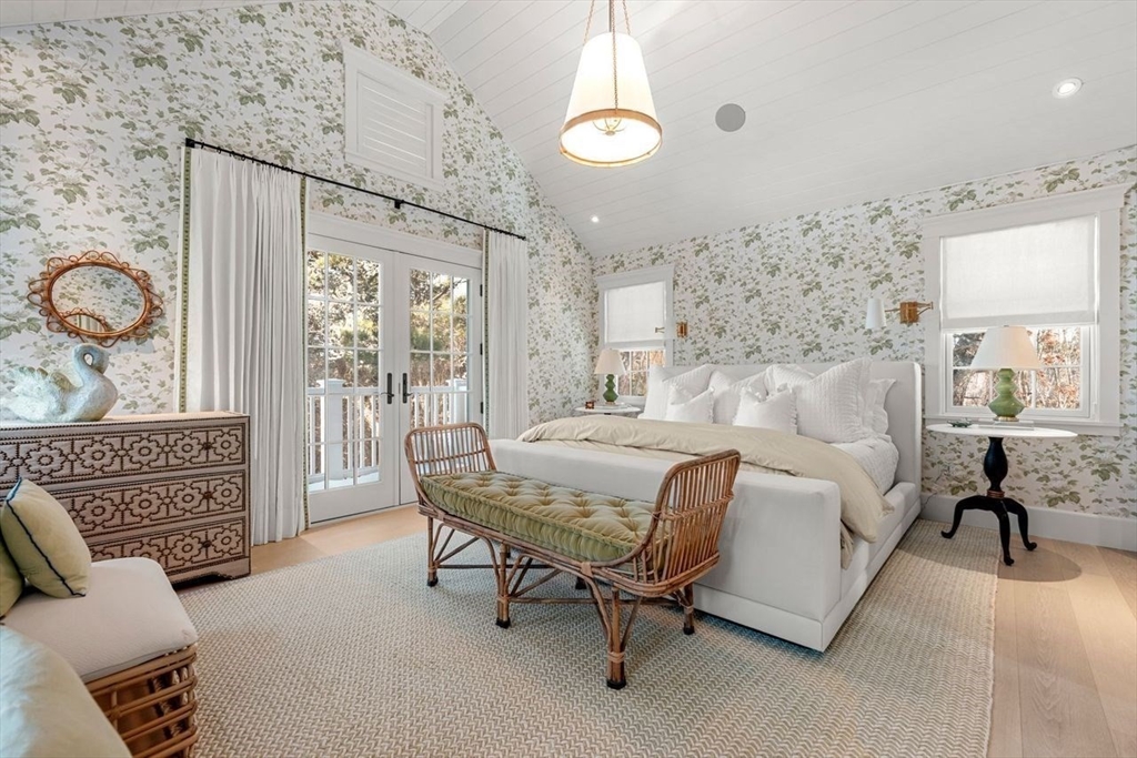 34 Brewster Road Nantucket, MA 02554 - Photo 15 of 37