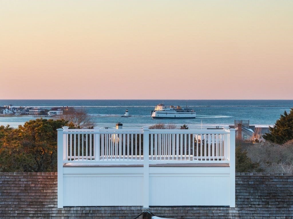 34 Brewster Road Nantucket, MA 02554 - Photo 2 of 37