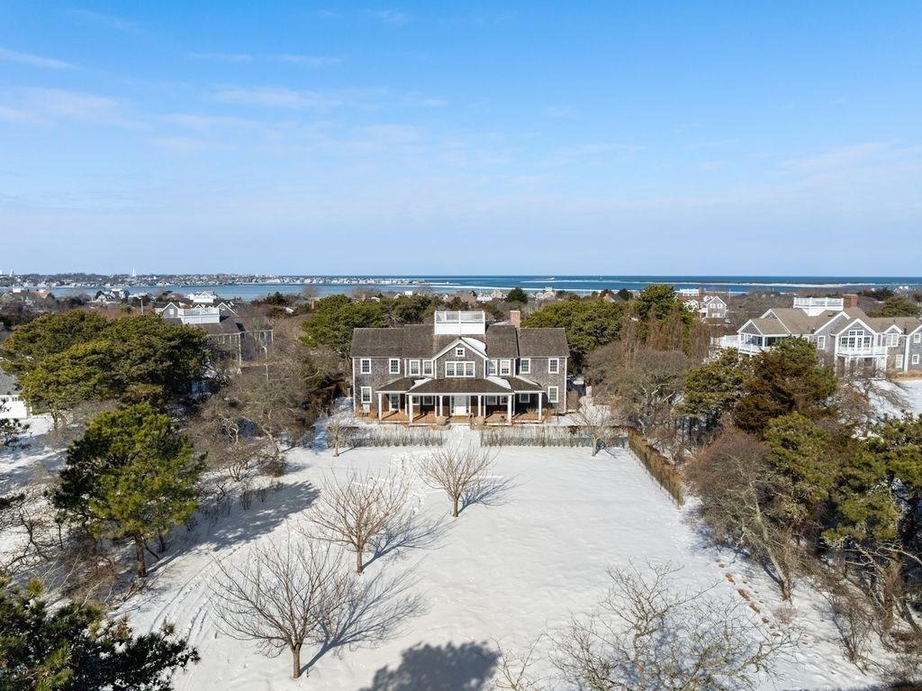 34 Brewster Road Nantucket, MA 02554 - Photo 22 of 40