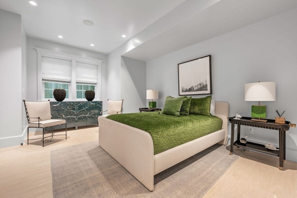 34 Brewster Road Nantucket, MA 02554 - Photo 23 of 37