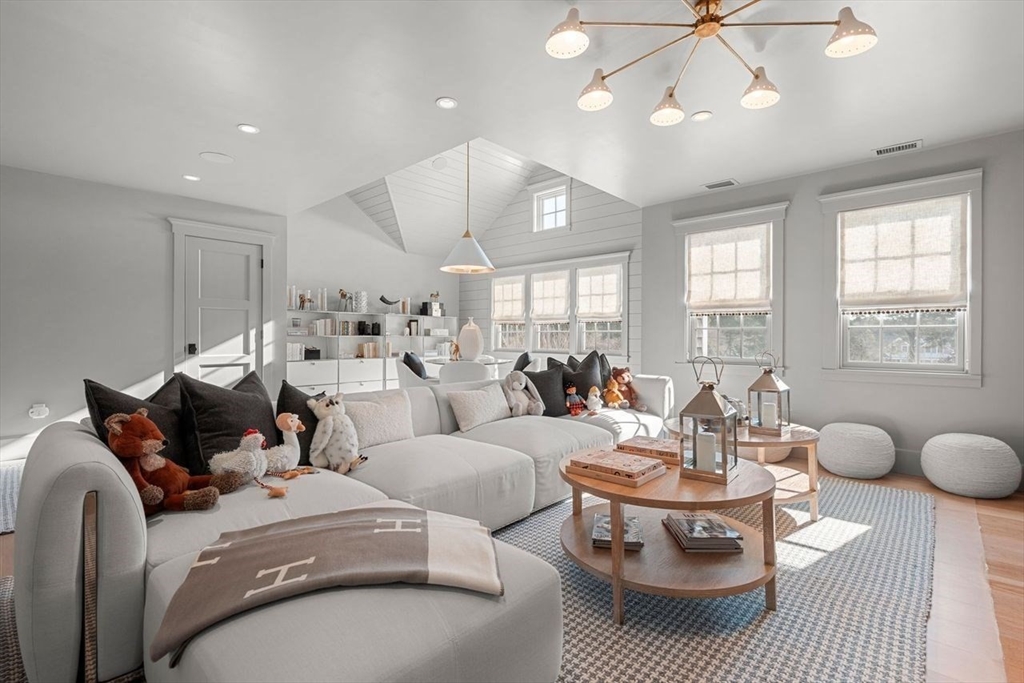 34 Brewster Road Nantucket, MA 02554 - Photo 27 of 37