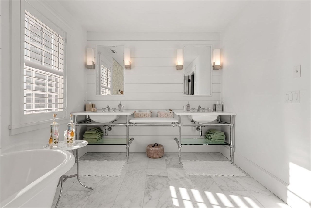 34 Brewster Road Nantucket, MA 02554 - Photo 31 of 37