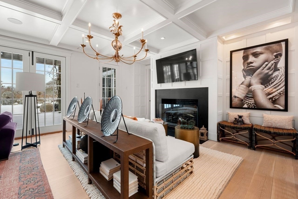 34 Brewster Road Nantucket, MA 02554 - Photo 9 of 37