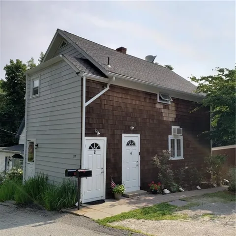 $1,800 | 120 Mill Street, Tiverton, RI 02878