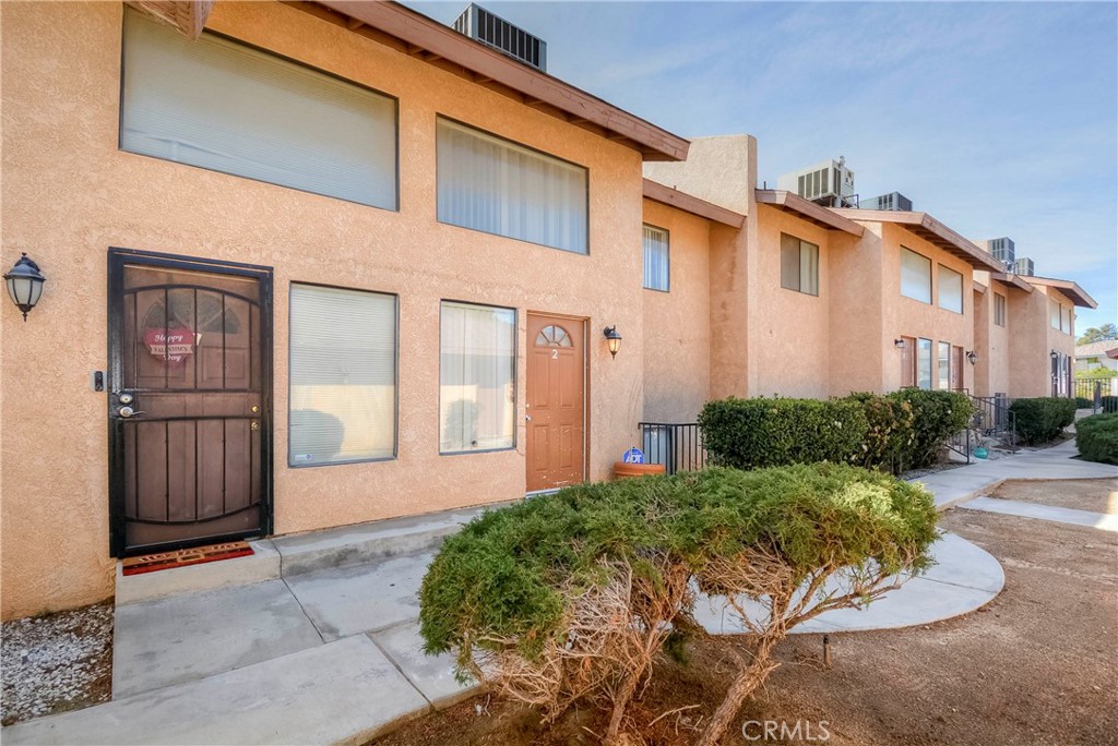 16462 Kalo Road Apple Valley, CA 92307 - Photo 14 of 46