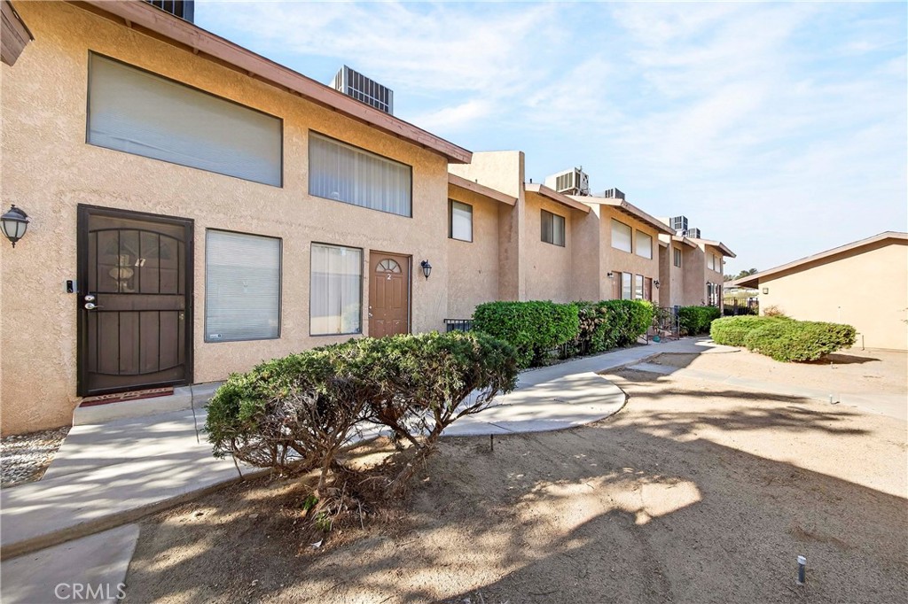 16462 Kalo Road Apple Valley, CA 92307 - Photo 41 of 46