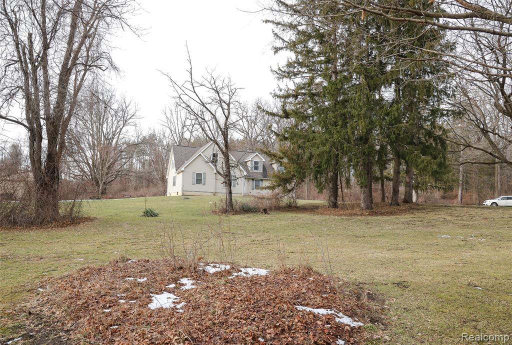 2755 Curtis Road Leonard, MI 48367 - Photo 9 of 61