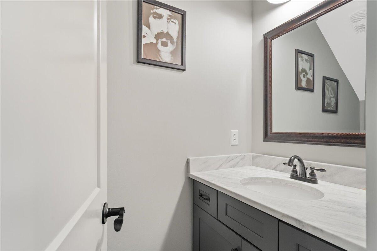 417 Davis Ridge Road Ringgold, GA 30736 - Photo 6 of 30 DavRidg, Hlf Bth