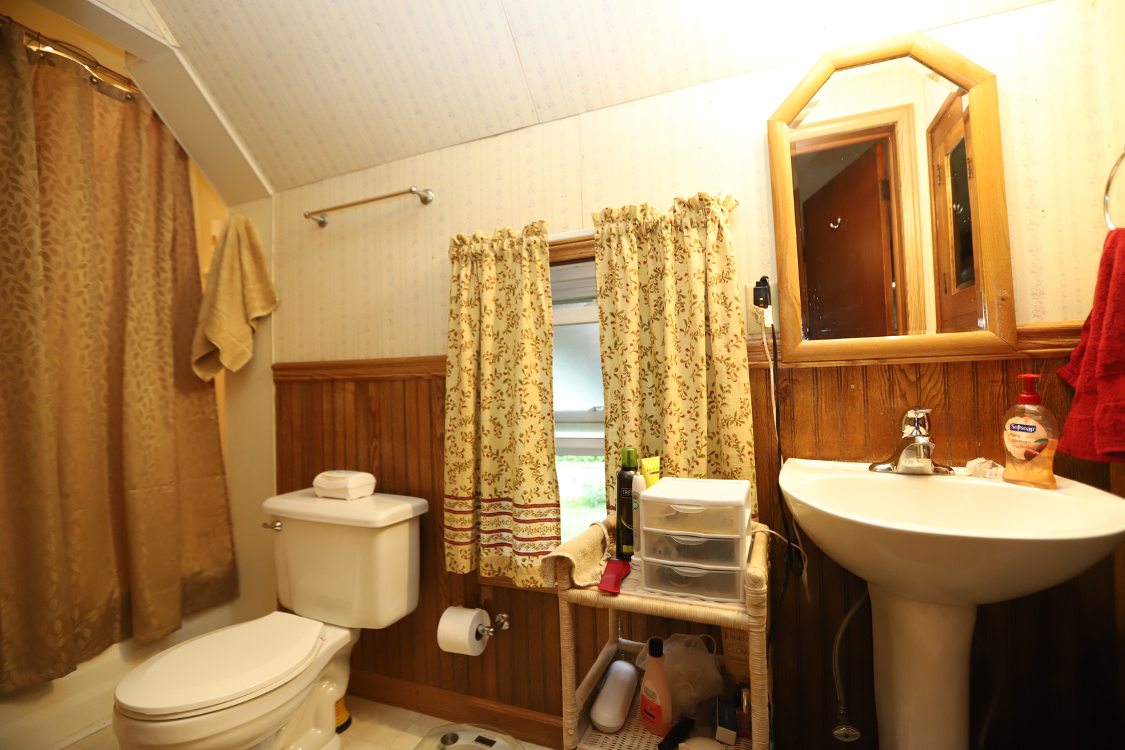 311 Marengo Road Harvard, IL 60033 - Photo 12 of 40