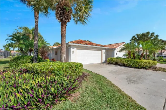 $470,000 | 3527 El Verdado Court, Naples, FL 34109