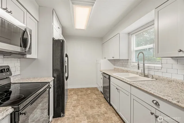 $349,900 | 932 South Nevada Drive, Longview, WA 98632