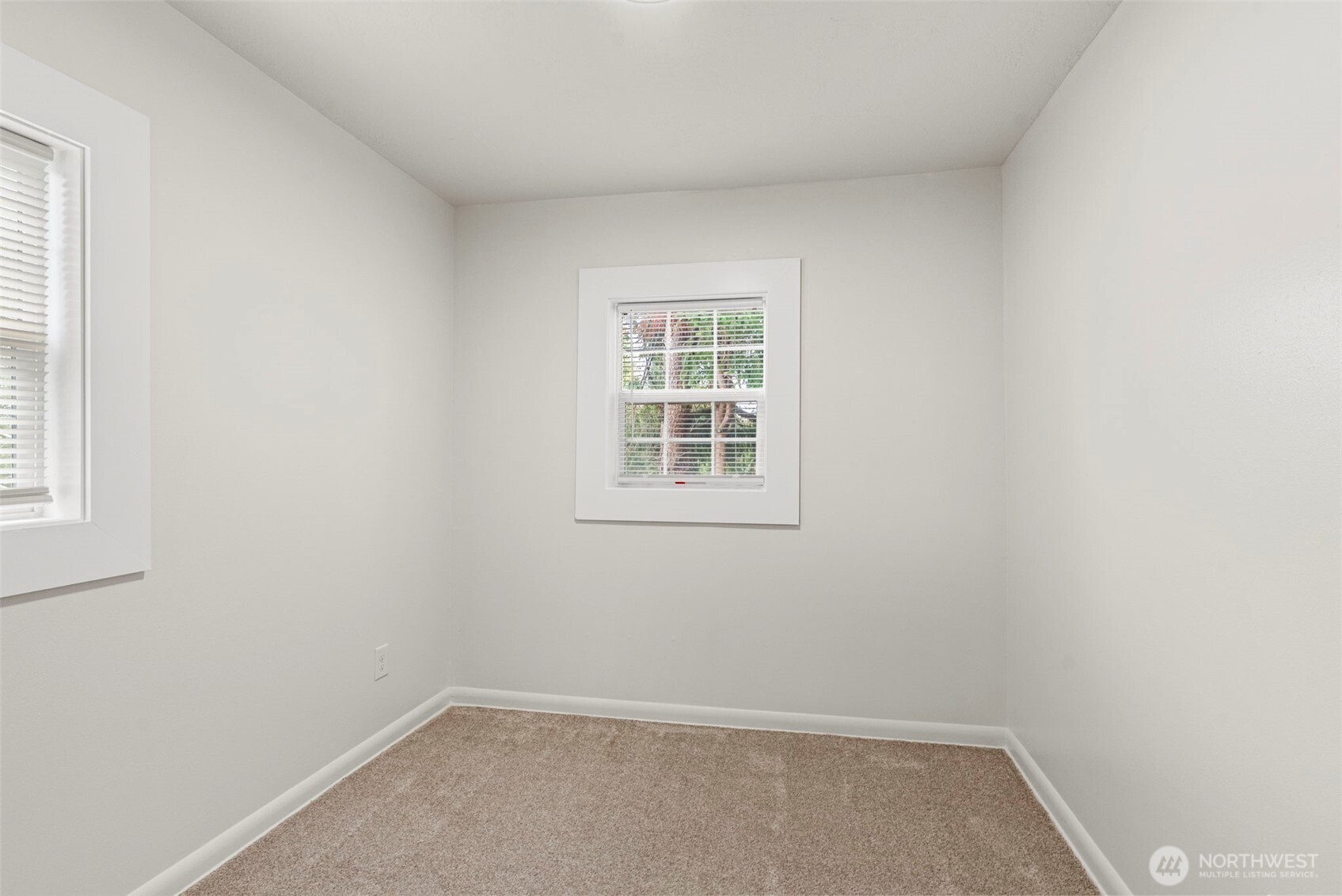 932 South Nevada Drive Longview, WA 98632 - Photo 15 of 26