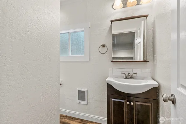 $349,900 | 932 South Nevada Drive, Longview, WA 98632