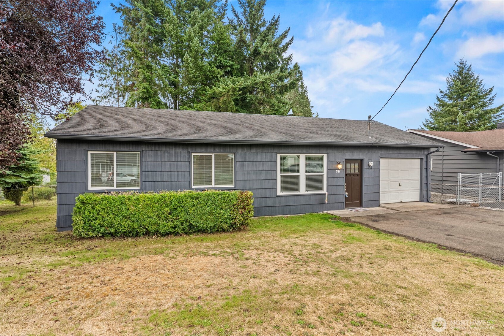 932 South Nevada Drive Longview, WA 98632 - Photo 2 of 26