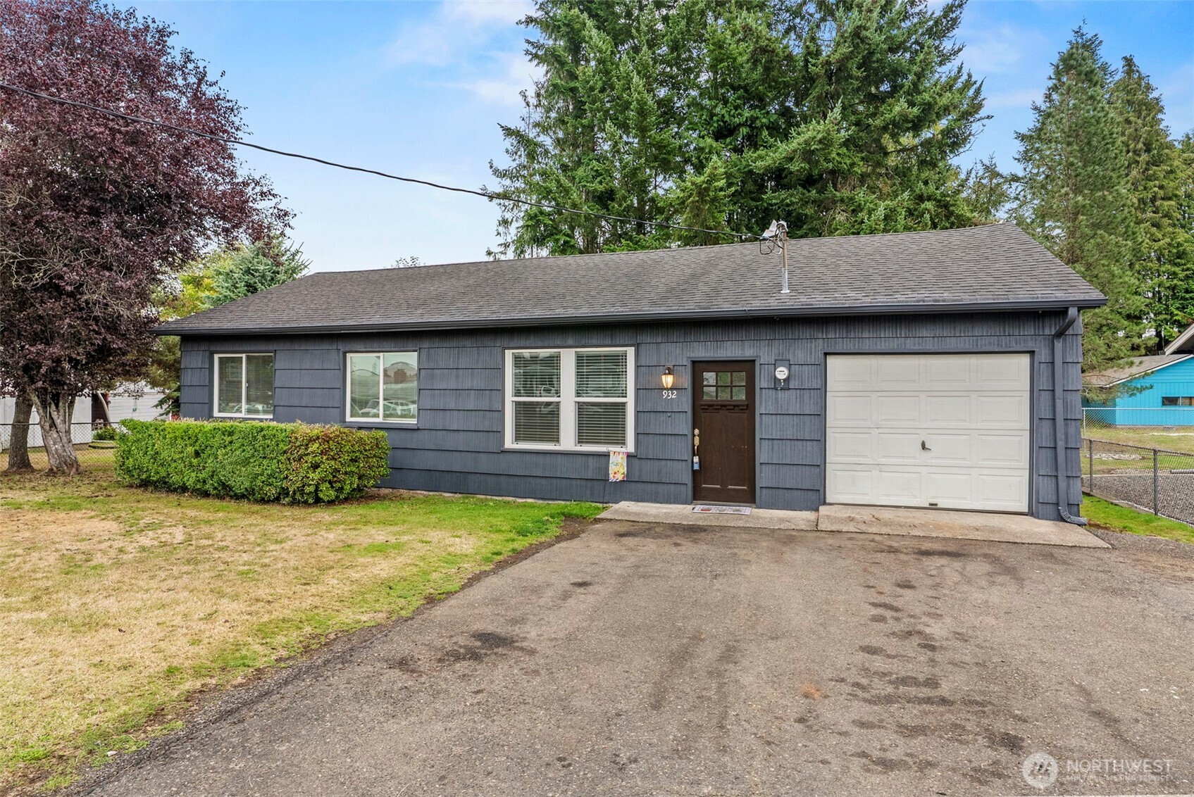 932 South Nevada Drive Longview, WA 98632 - Photo 3 of 26