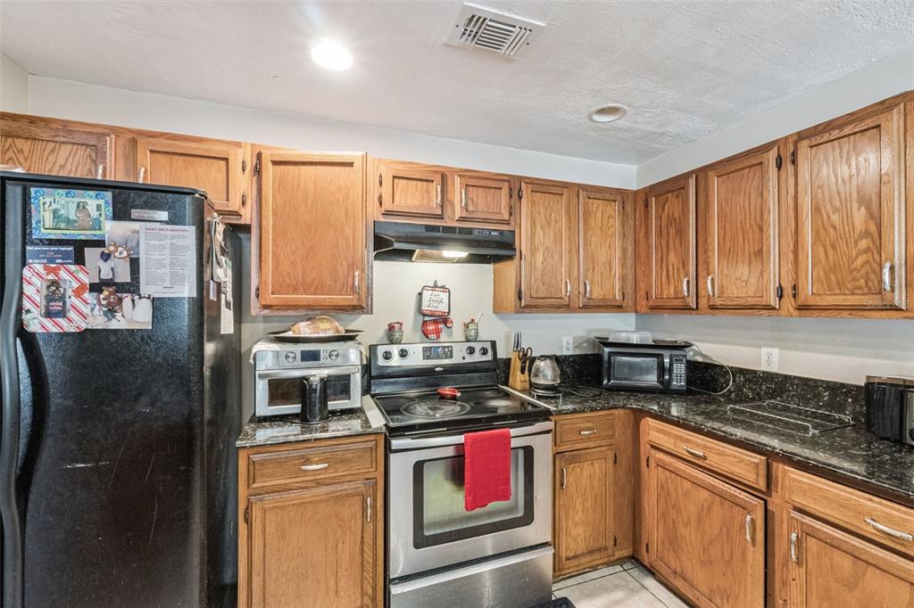 6815 Crescent Ridge Road Orlando, FL 32810 - Photo 14 of 43